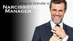 handle a narcissist manager